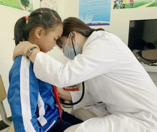 冯悦|13岁女孩身高169厘米,3种食物是秋天“长高王”,家里穷也要多吃