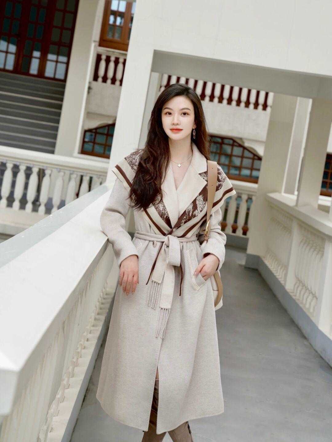 博主|大衣穿不出女人味不要怕,入手这款收腰款大衣,上身秒有小蛮腰