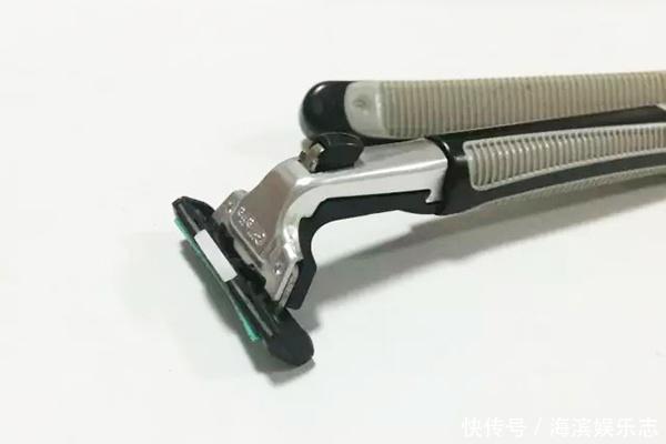 再三提醒:男性刮胡子避开三个时间,大多数男性都错