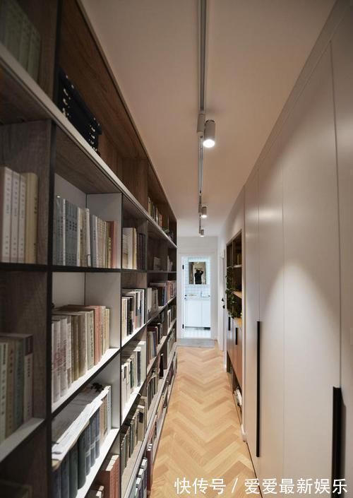 收纳|舍弃客厅,不买沙发,全屋打满收纳,头一次见到这么装的,太聪明