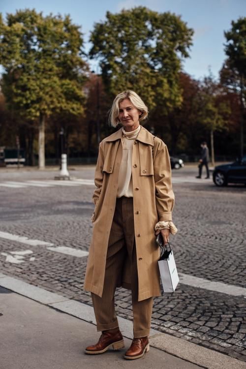 早春穿搭要打破黑白灰！学会这些配色法则，时髦又个性