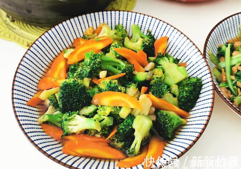 天冷了，夫妻俩在家做4道家常菜，又香又下饭，网友：妈妈的味道