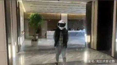 采集|无锡16家房企被罚！买房人笑了不用被迫戴头盔看房了！