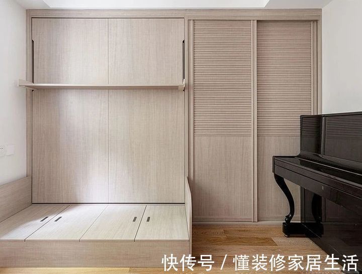 榻榻米|卧室小,我会这样安排床和衣柜,让木工无缝衔接打一起,实用性强