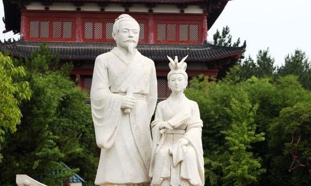 手底下|赵匡胤“杯酒释兵权”真的高明吗?日防夜防家贼难防