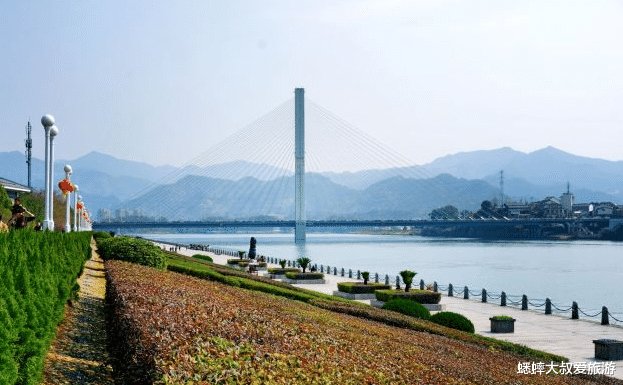 浙江有个春意浪漫的打卡景点，如今移步换景，随手一拍便是大片！