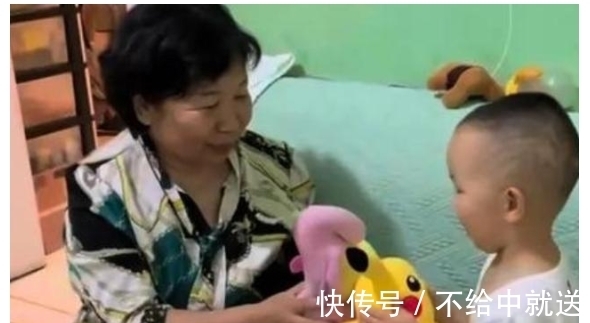 许敏|熊磊首次带孩子去陪杜新枝,网友发言扎心了,做个知恩图报的人