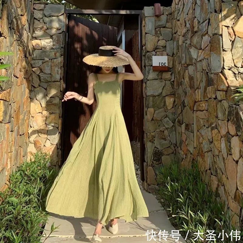 美女|美女街拍:连衣裙合集,每个女孩衣橱里的必备!你喜欢哪一种呢?