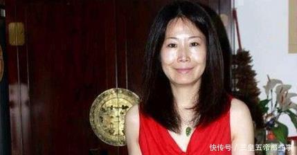 孙女|慈禧太后第五代孙女,长相竟和慈禧九分相似,能写满汉双语书法!