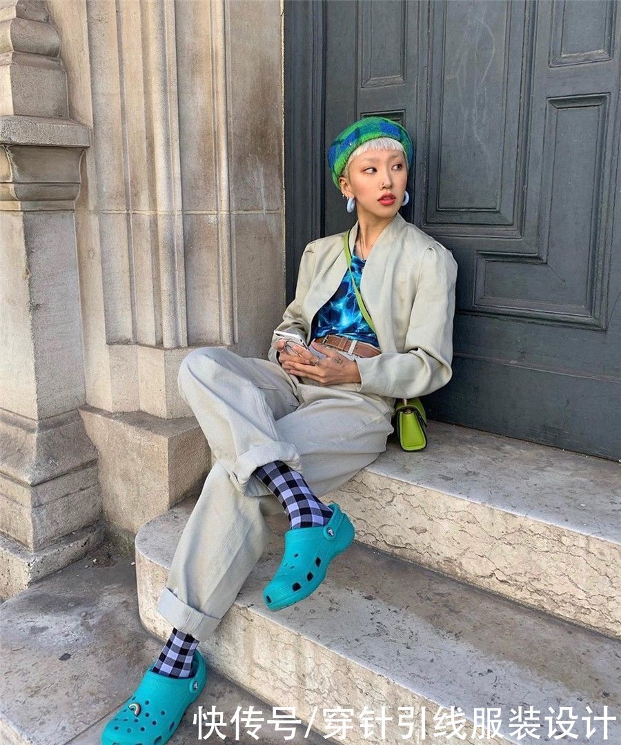 别忽略袜子这个小细节,它能让你时髦翻倍