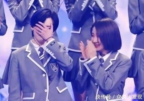 五個(gè)月 陸柯燃超乃萬二十萬票第9出道，所有人都在祝賀，誰注意到Lisa？