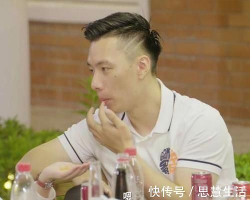 《心动的信号》有多假？嘉宾节目结束后就分手，为吃饭钱互撕至今