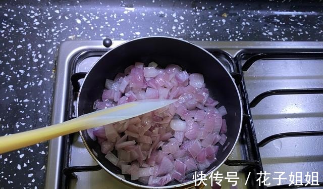 面团|教你一道皮脆馅多,造型新奇的能量早餐包,看起来就食欲大开!