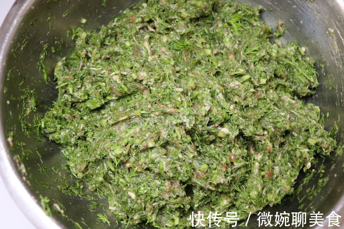 猪肉馅|全家坐在一起吃饺子,味道香浓,营养价值极高