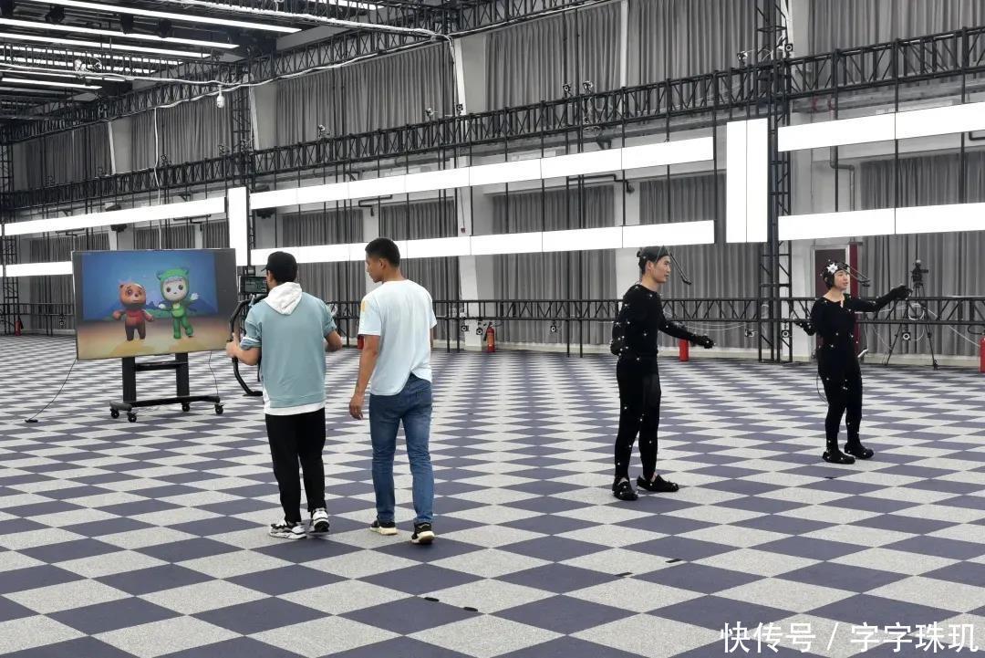 时代|吴建荣：“建筑大佬”的动漫梦--更好的时代 值得更好的你