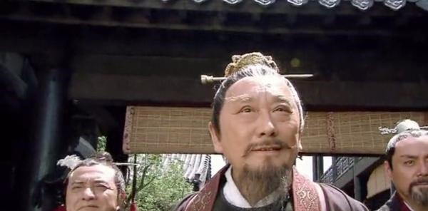 大刀&大刀关胜为何会坠马身亡,绝非因为醉酒,而是因为他得罪了此人!