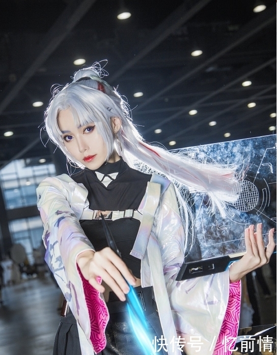 大小姐|王者荣耀里的神级cos,王昭君美如画,马老师:这是发生什么事了?