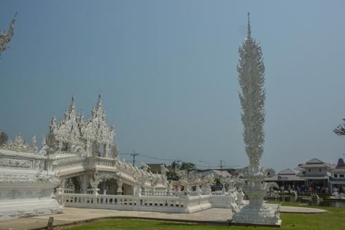 另类|金碧辉煌的泰国寺庙中的另类，泰北清莱的奇葩寺庙