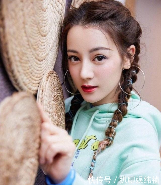 丸子头|马尾辫已经不流行了,今年流行这4种“发型”,简单大方显脸小