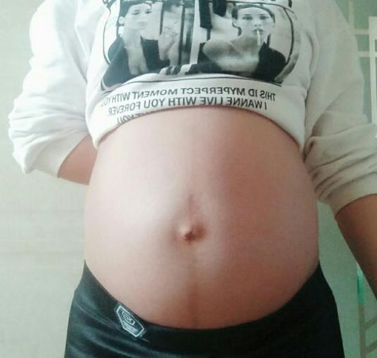 胎儿|孕晚期肚子隐痛,可能暗示好消息,准妈妈要窃喜