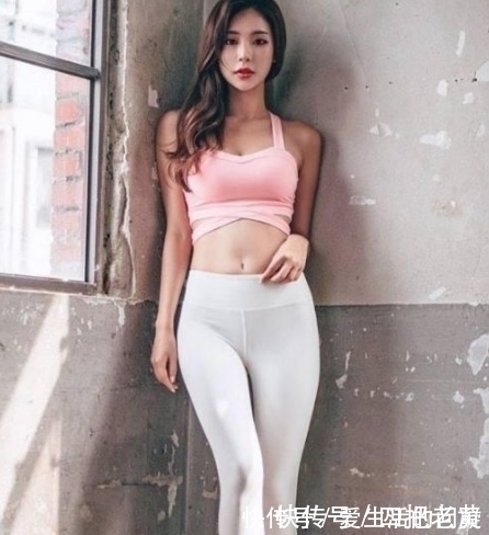 紧身 紧身打底裤美女,A4小蛮腰,展现出不一样性感女人气质