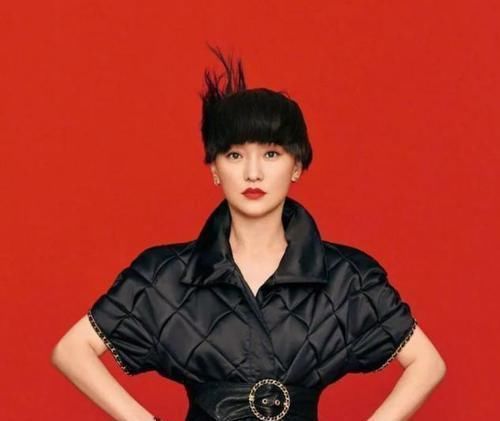 郑希怡|女人过了40岁，尽量别留以下4种发型，土气显老，拉低整体形象