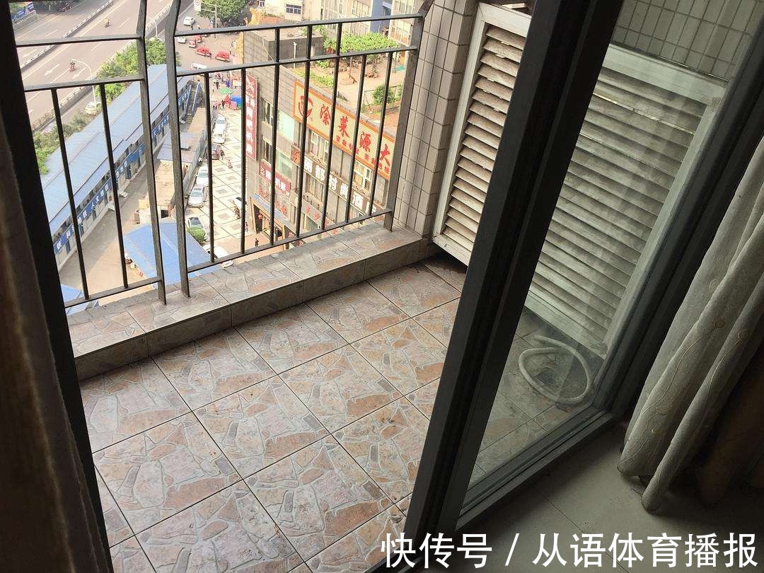 实用性|等我有了房,阳台才不要晾衣杆,学学别人家的阳台设计才实用