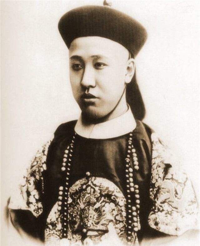 它刷新了中国单枚纸币世界纪录，它是钞票收藏界的最高级别