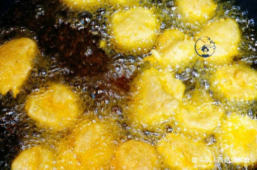 姥姥|做萝卜丸子时，放淀粉就不对了！教会你正确做法，外酥里嫩香极了