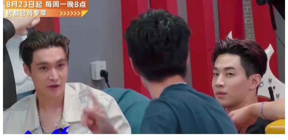 隊(duì)長|《街舞4》隊(duì)長小游戲難度升級(jí)，張藝興面露難色，王一博笑到模糊