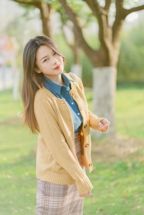 “ 衬衫 + 薄外套 ”撩炸了，今春这么穿，稳赢 ！