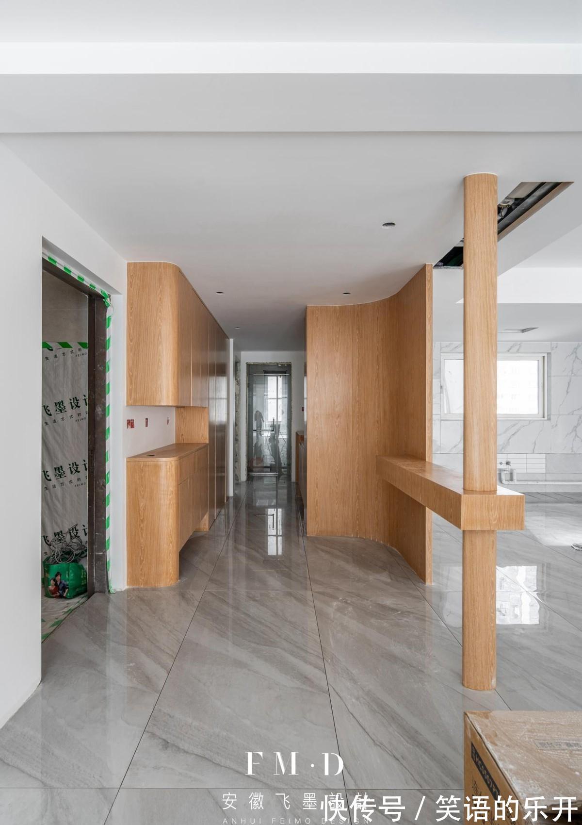 步入式|万科业主有远见,装3.1m柜子做步入式玄关+洗衣房,解决户型痛点