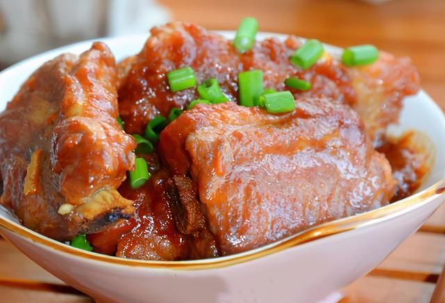 不柴|炖排骨时,最忌焯水,用上这1招,排骨软烂入味,不腥也不柴