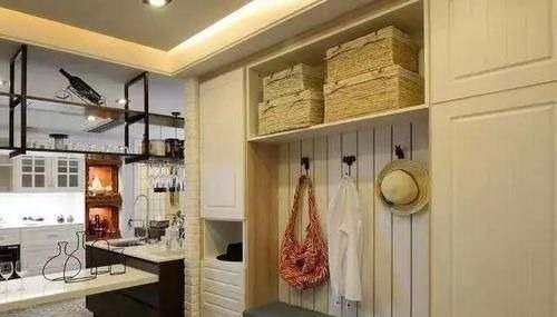 收纳|入户还在打鞋柜太不实用不如直接打一排柜,好处太多了