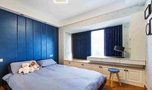 装饰性|没有床头柜，睡前脱下来的衣服应该放在哪？别再堆放在床边了