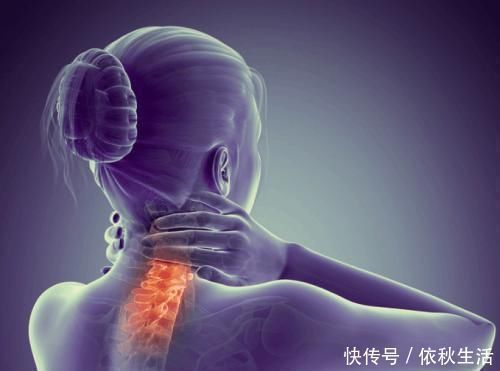 颈部|枕头里放些此物,坚持一个月,颈椎病慢慢就好了,快来尝试下