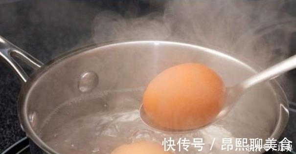 鸡蛋|晨起鸡蛋如此煮，跟吃毒没两样，多数人不以为然还自己觉得健康