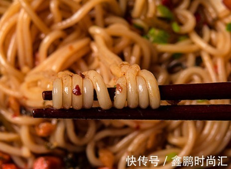 上班族|建议上班族：不想点外卖时，试试这5款美食，开胃解馋，省时省心