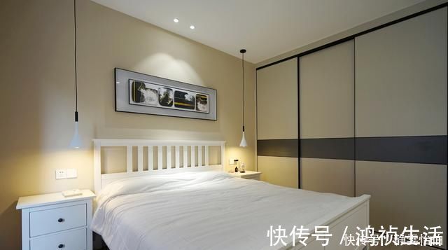 进门处|装修就学她家，舍弃电视柜后，不仅空间感增加了，还非常大气