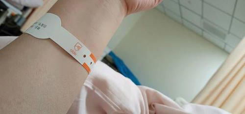 小丁|待产孕妇的手环有4种颜色,每种代表含义不同,最后一种很少见到