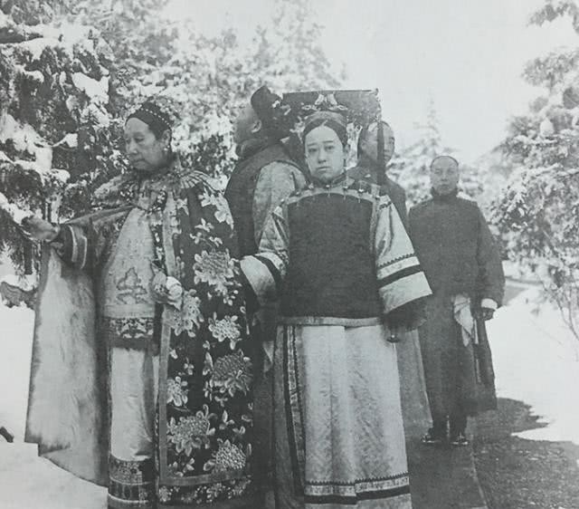 美貌|她是晚清第一美人，黑白照难掩美貌，却被慈禧害苦半辈子