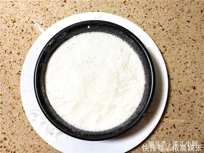 大米糕最简单的做法,无需烤箱,蒸一蒸,暄软弹口,好吃不上火