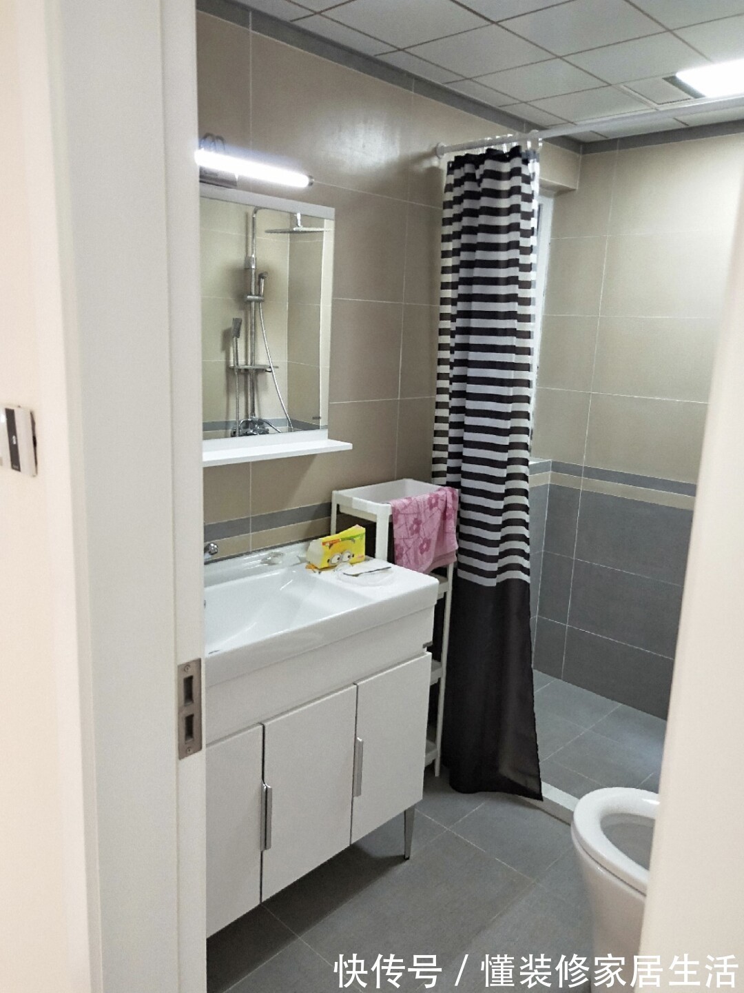 客厅|简约风新房完工通风中，差不多可以入住了，温馨舒适又大气，晒晒