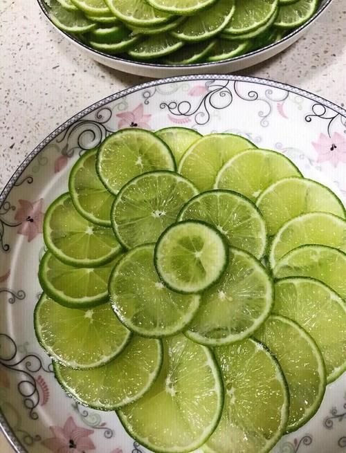 “美白误区”女人一定要知道！小心没变白，反而长斑、更黑了