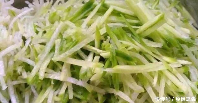 吃一斤它，相当于吃3斤牛肉，5斤猪肝，才8毛钱一斤，蒸着吃最香