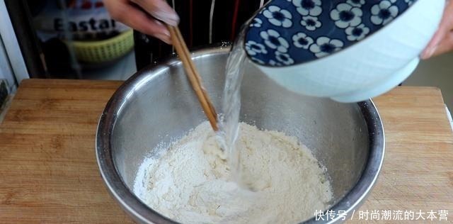 外酥|教你正宗的炸油糕做法,最详细炸油糕配方,外酥里软,比买的好吃