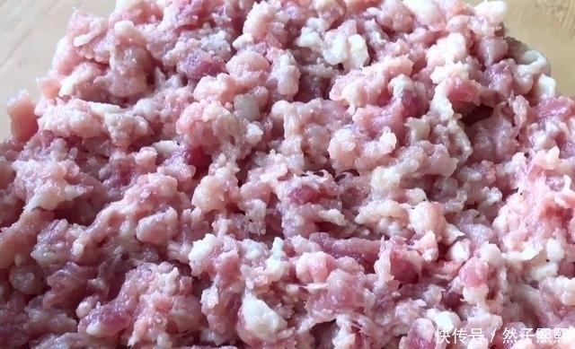 饭店|为什么饭店调的“肉馅”又香又好吃，多加2步，无论包什么都好吃