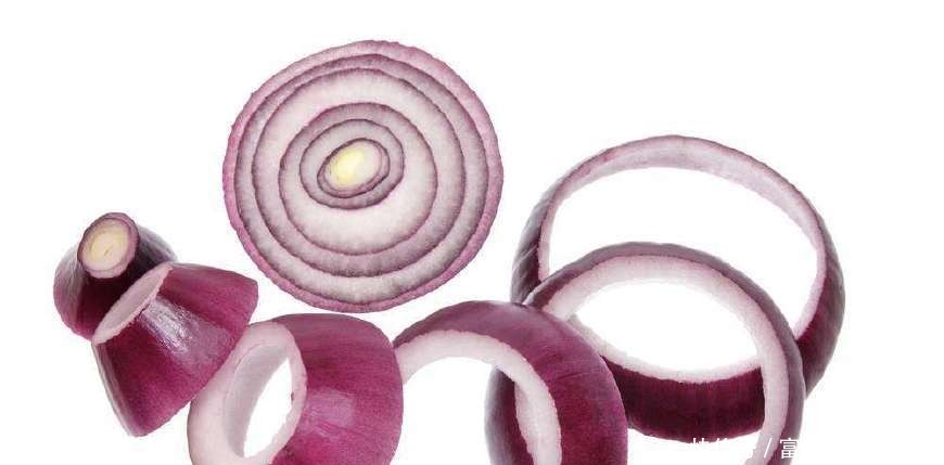 每天一杯“洋葱水”,5件好事会“敲门”,尤其第4个,赶紧试试!