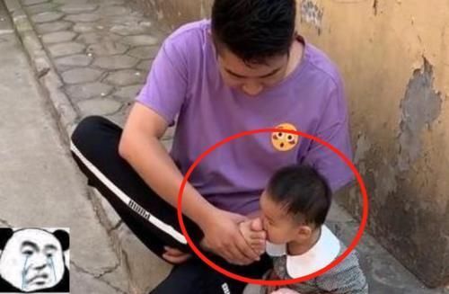 年纪|“贪玩舅舅”带娃走红,为打游戏“封印”外甥女,真不让人省心