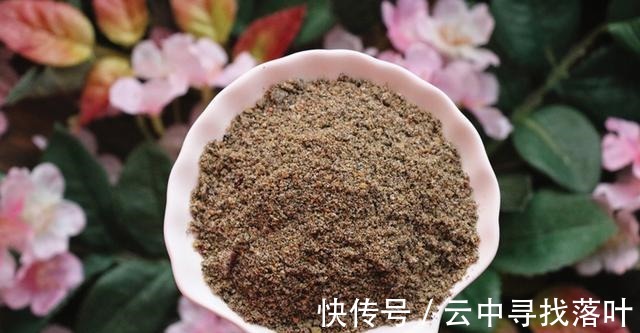 黑米|秋天,少吃栗子多吃它,炒熟碾碎用开水一冲,每天吃2勺真香啊!